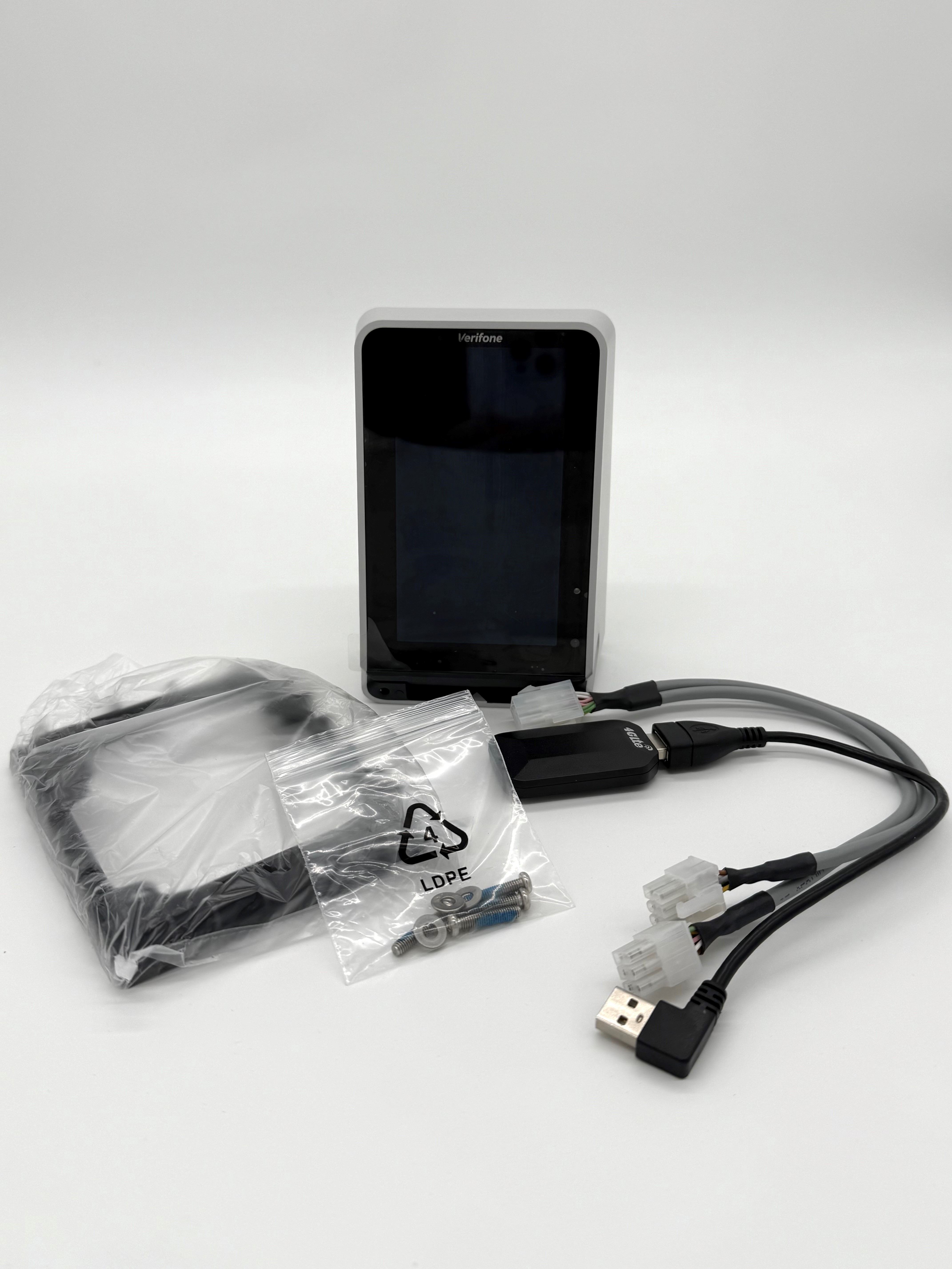 UX 700
